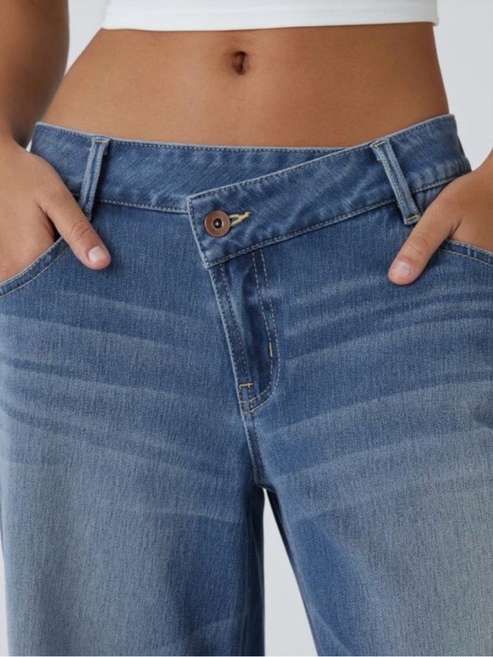 Halara Flex Denim Crossover Wide Leg Jeans Blue Denim Women’s Size Medium